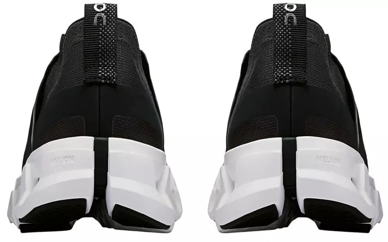 ON Women's Cloudswift 4 - Black White