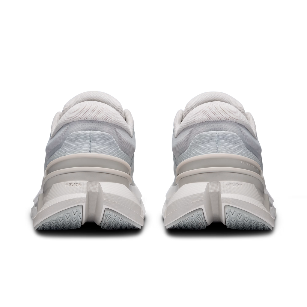 ON Women's Cloudflyer 5 - Glacier Wolf