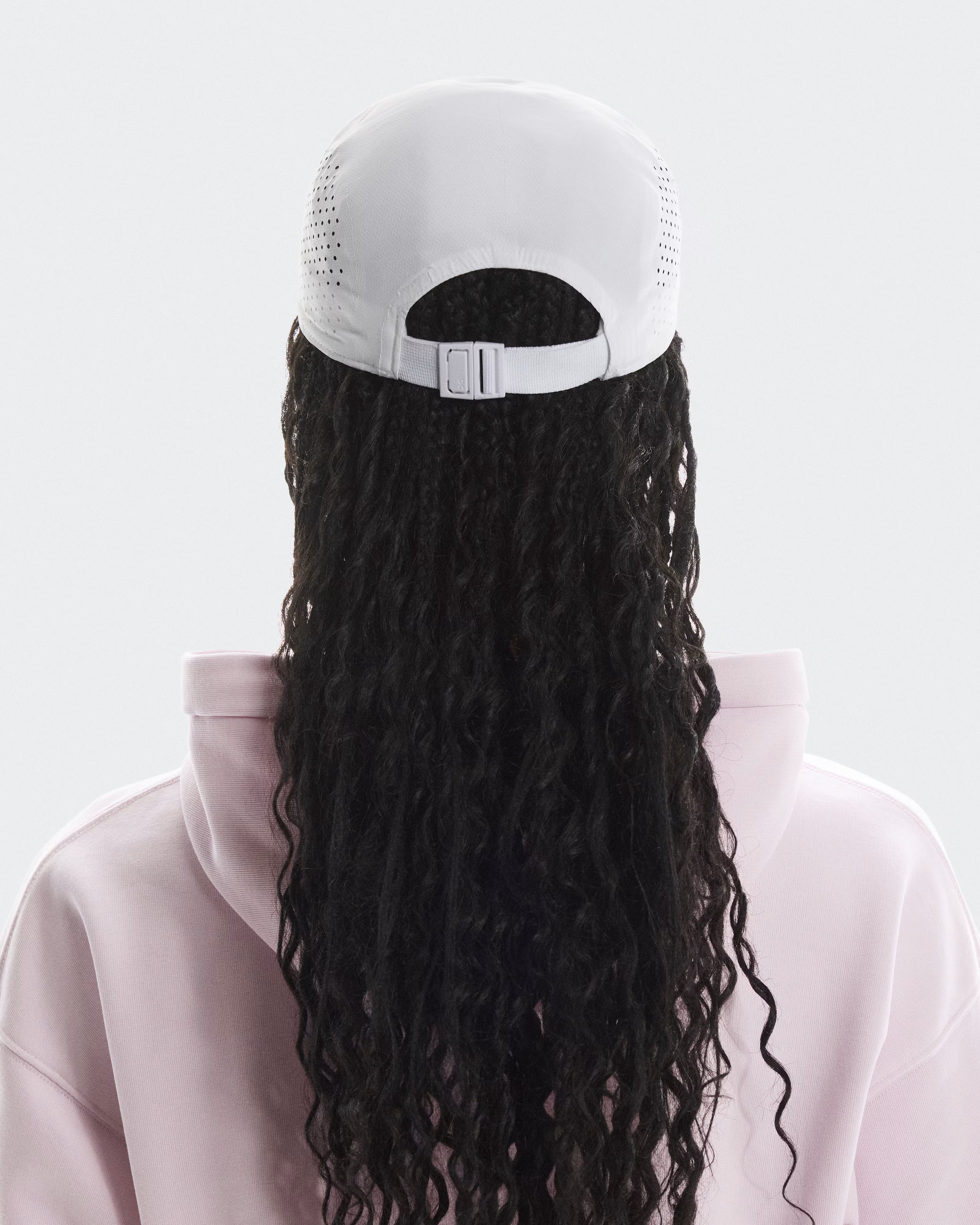 On - Lightweight Cap White/White (2UF1330069)