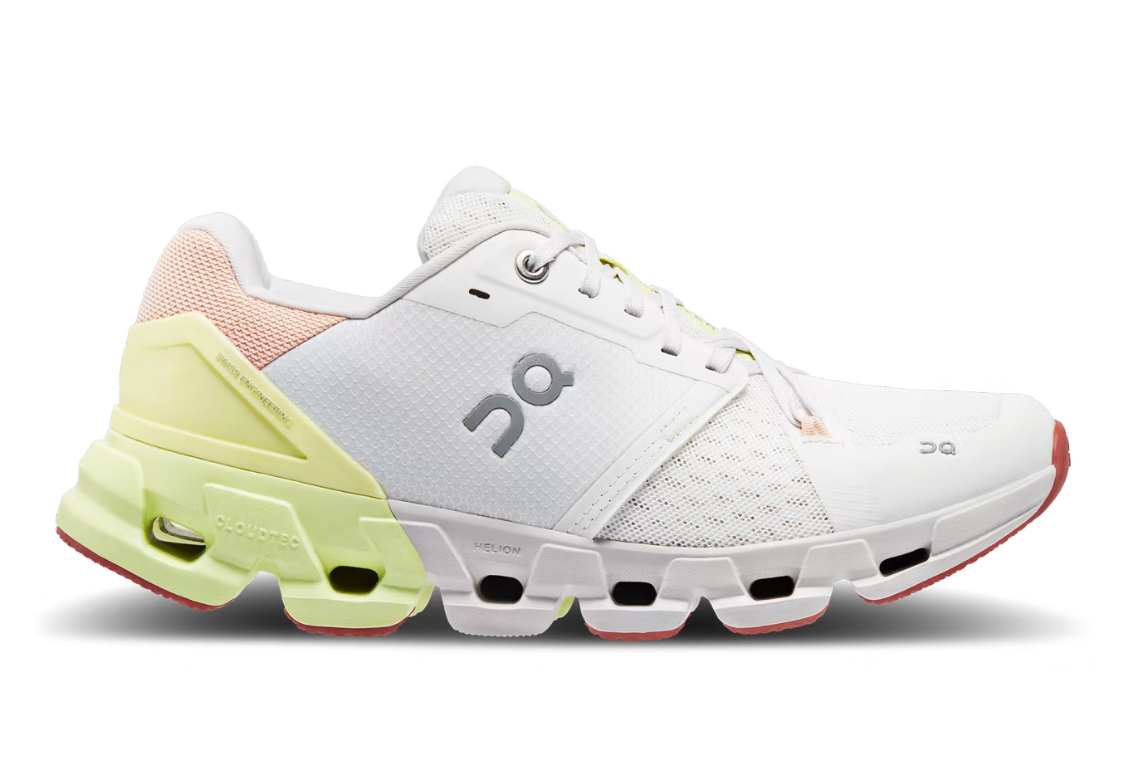 On Womens Cloudflyer 4- White/Hay (71.98249)