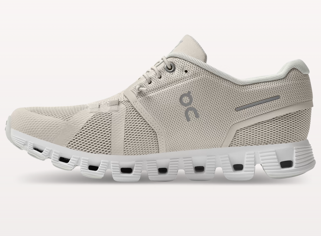 On Womens Cloud 5 - Pearl/White (59.98773)