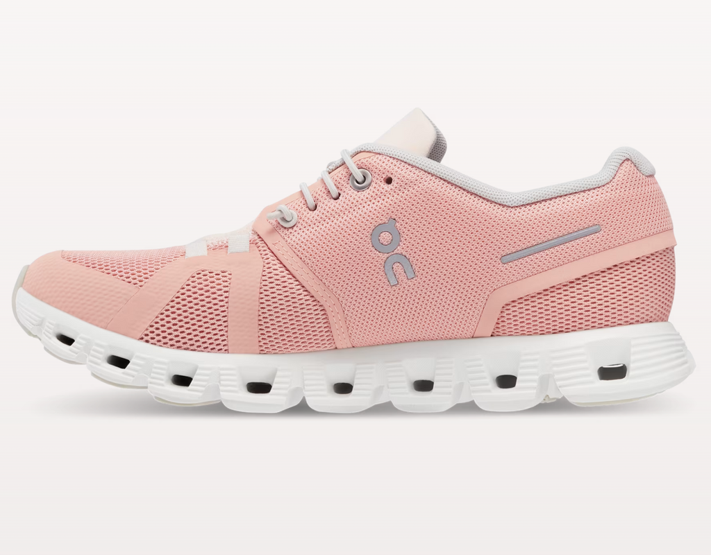 On Womens Cloud 5 - Rose/Shell (59.98556)