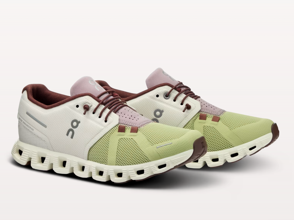 On Womens Cloud 5 - Ice/Haze (59.98016)