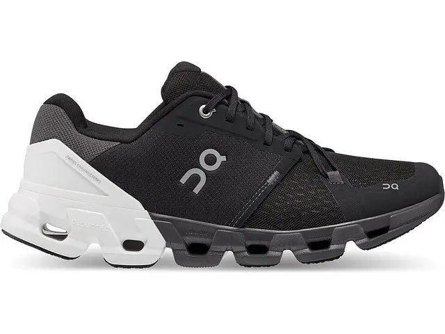 On Mens Cloudflyer 4- Black/White (71.98677)
