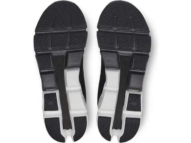 On Mens Cloudflyer 4- Black/White (71.98677)