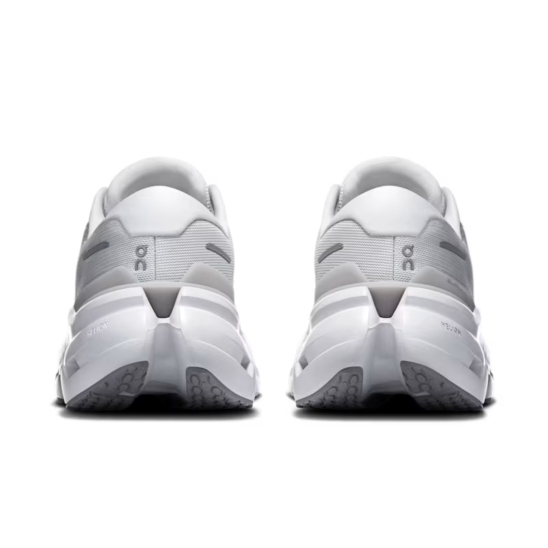 ON Women's Cloudrunner 3 - Frost Glacier