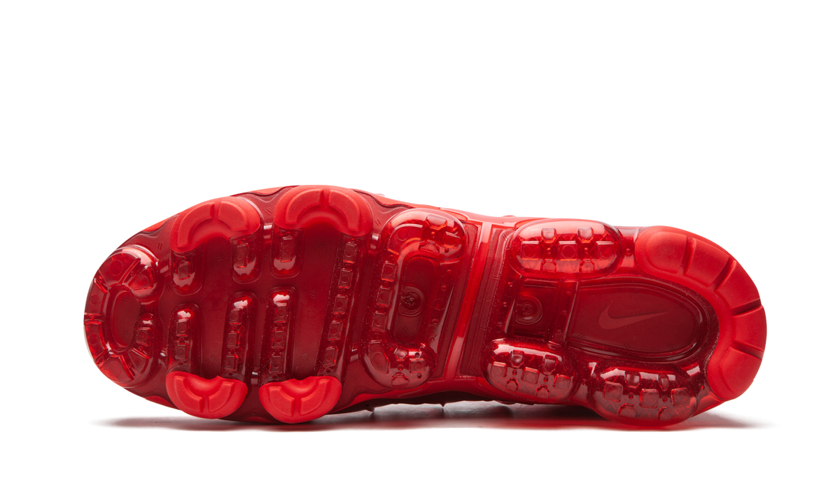 Air VaporMax Plus "TRIPLE RED" CW6973 600